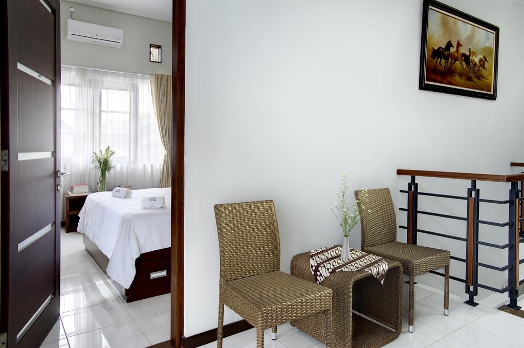 Omah Garuda Homestay Pakualaman Exterior photo